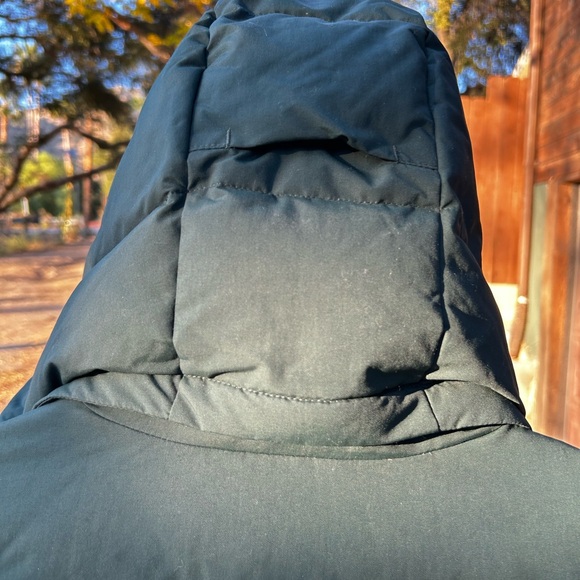 OFFERS WELCOME! PATAGONIA green puffer jacket size - S - Picture 4 of 4